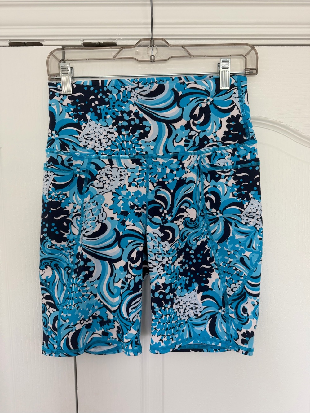Lilly Pulitzer South Beach Bike Shorts Medium